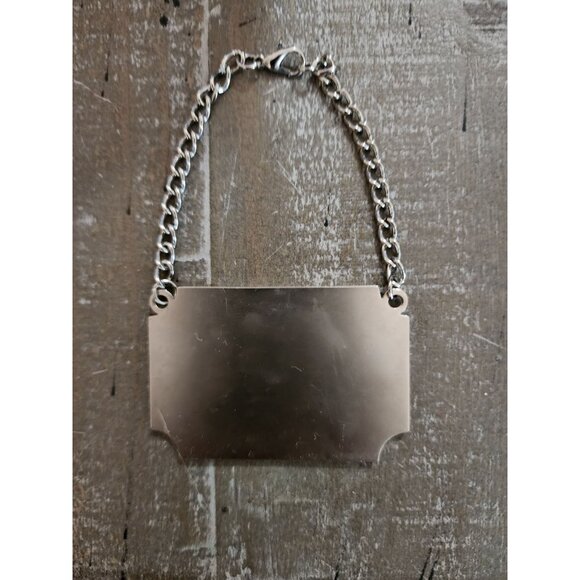 Vintage Style Silver toned  Liquor Decanter Label Tag Vodka With Chain - Picture 4 of 4